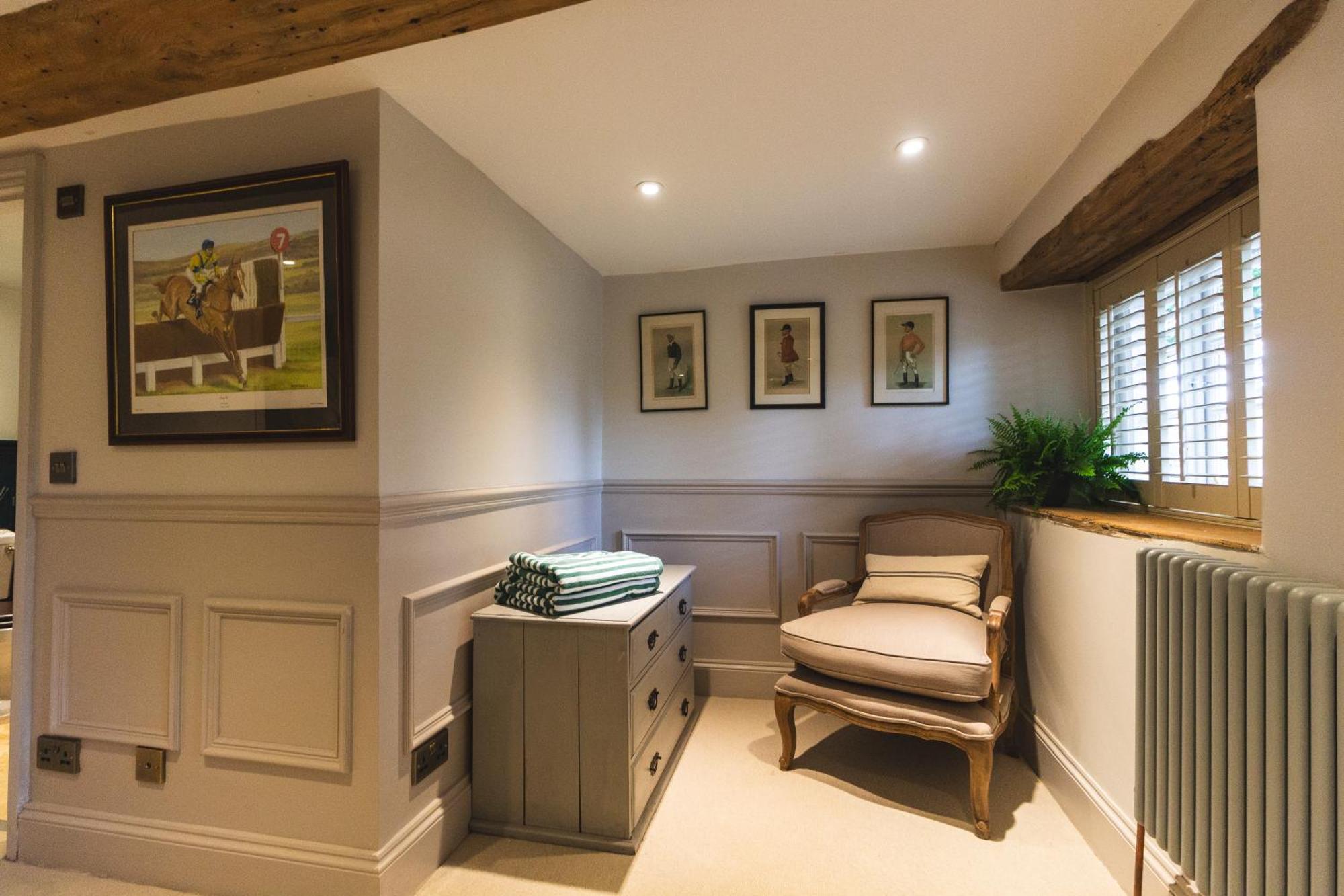 Cotswold Cottage- Central 威特尼 外观 照片
